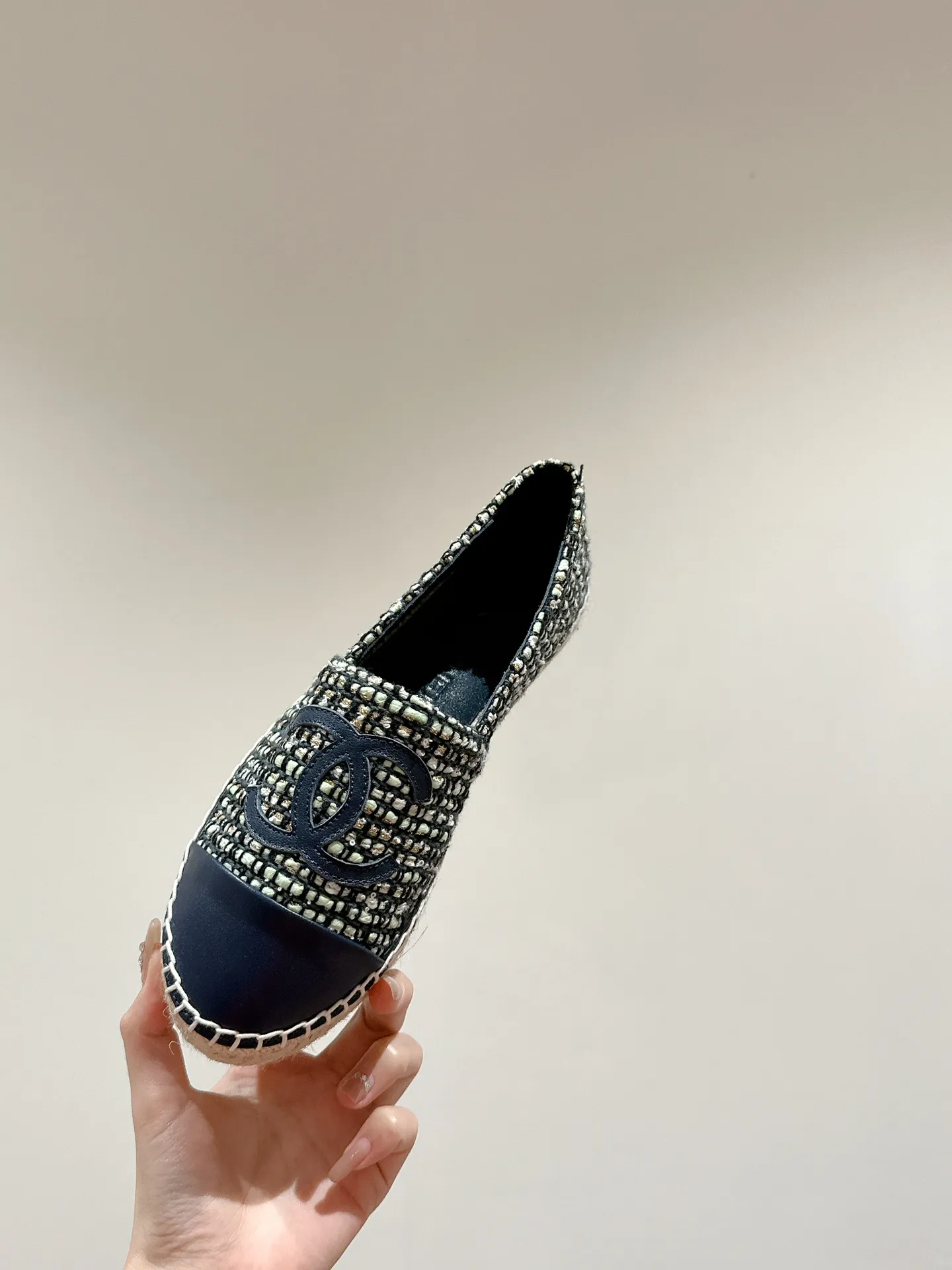 👟👟Ex-factory price 400👟👟 CHANEL 2024 early spring new fisherman shoes, top version 👏👏The inner pads are all made of original imported sheepskin! Code number: 35 - 40 (34.41.42 customized, non-returnable) standard code with full set of packaging
